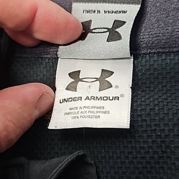 UNDER Armour XL black and gray zip up jacket - Picture 6 of 6
